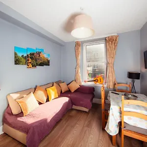 Old Town By The Castle/ Meadows! Apartment